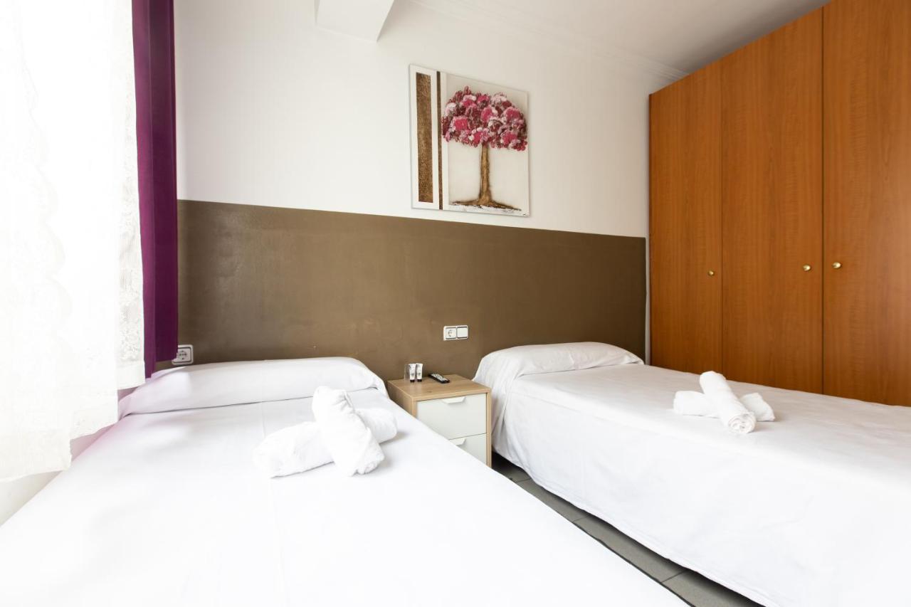 Pension Galicia Canovellas Extérieur photo